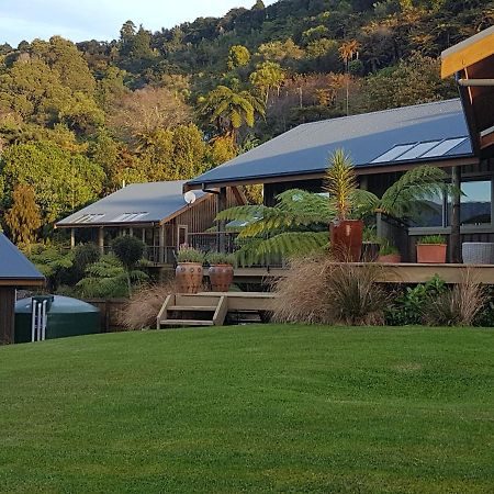 Riverstone Retreat Karamea Exteriör bild