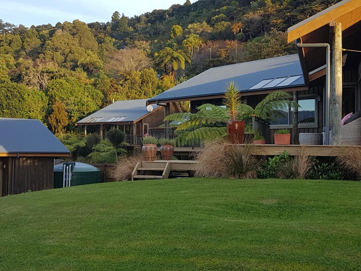 Riverstone Retreat Karamea Exteriör bild